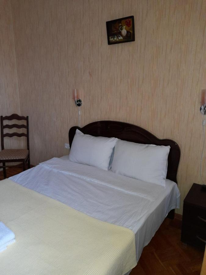 Anseza Hotel Kʼutʼaisi Exterior foto
