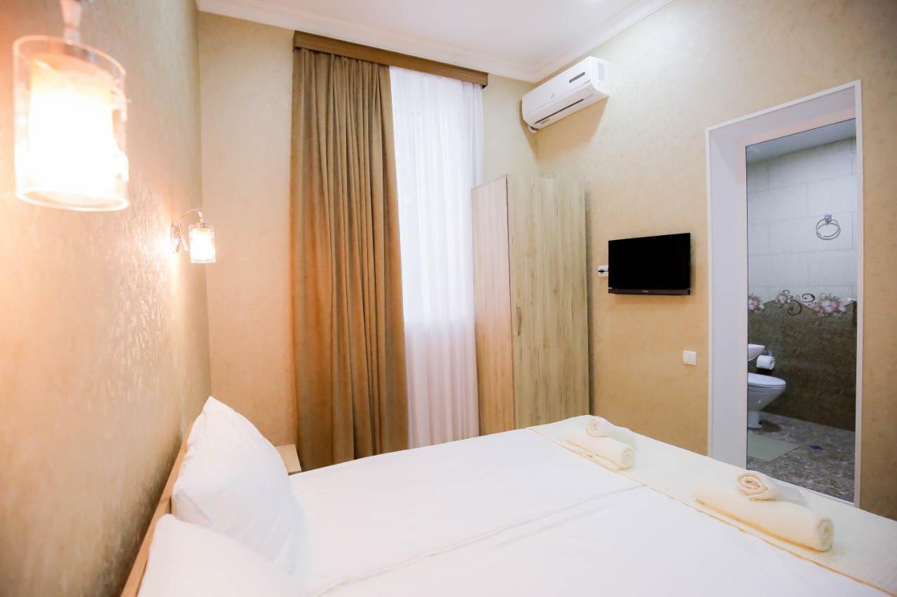 Anseza Hotel Kʼutʼaisi Exterior foto