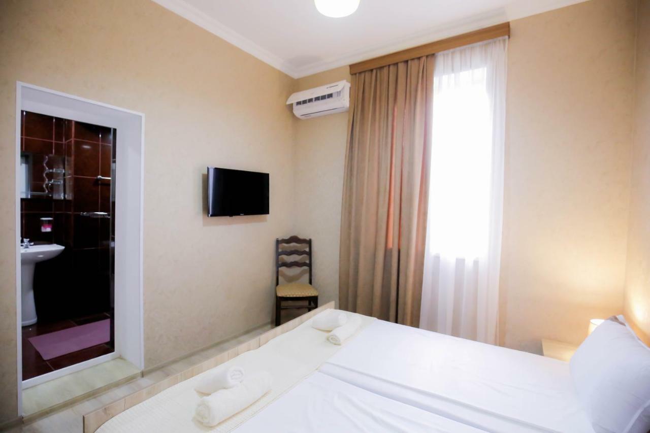 Anseza Hotel Kʼutʼaisi Exterior foto